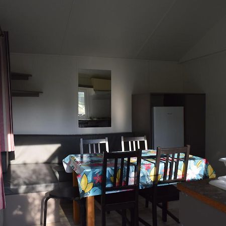 Camping La Croix Badeau Soulaines-Dhuys Exterior photo